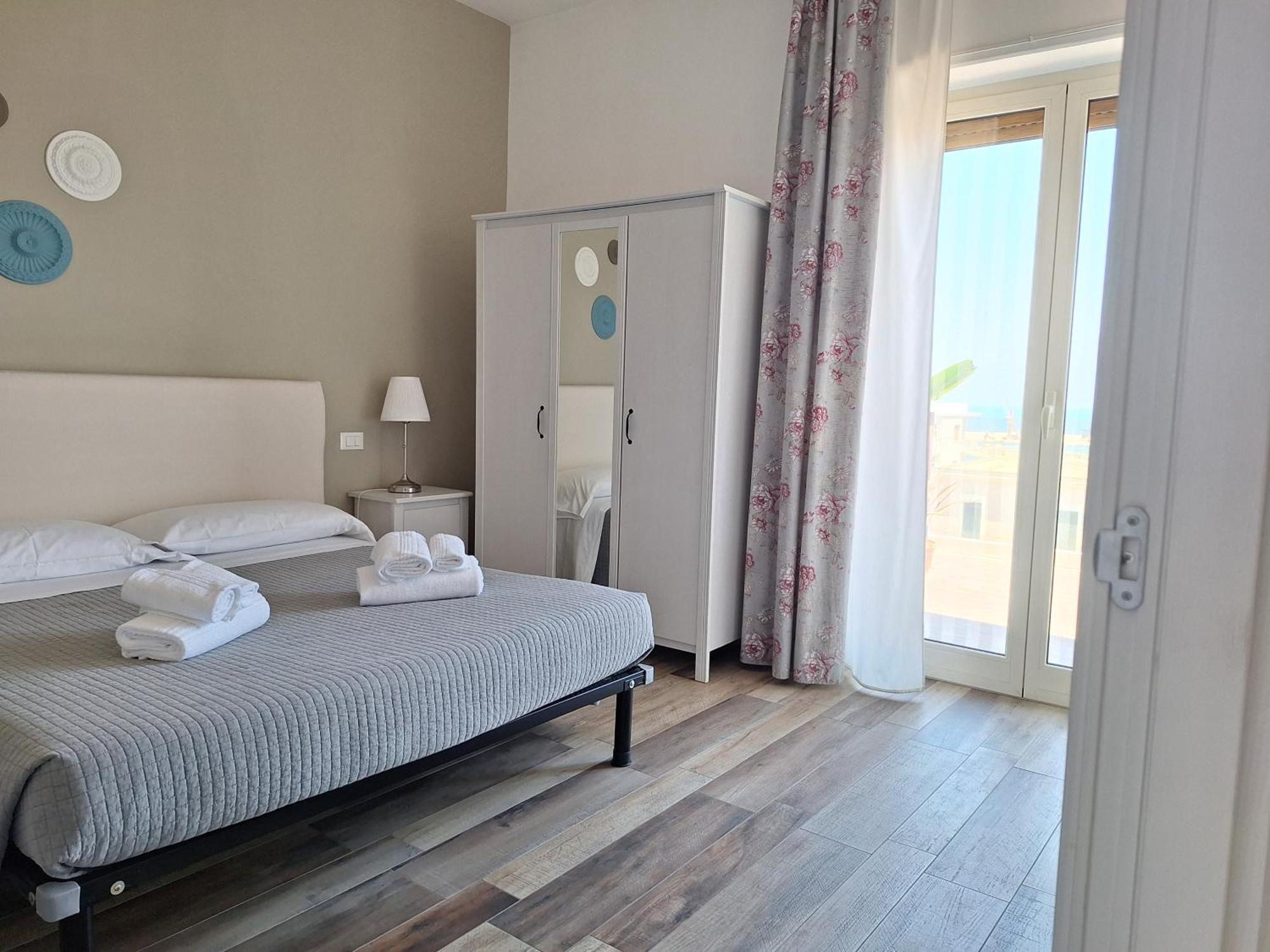فندق Vistamare House مونوبولي المظهر الخارجي الصورة